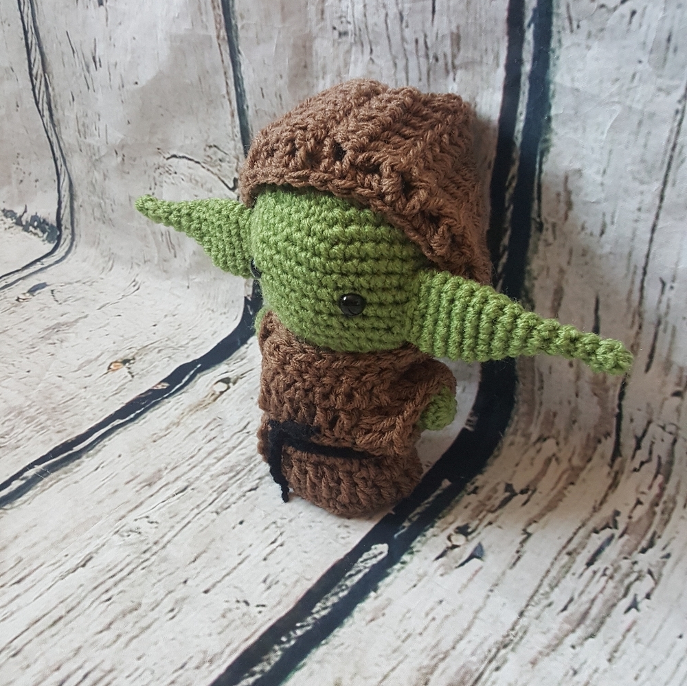 Crochet Baby Yoda Amigurumi - Picture 3 of 16